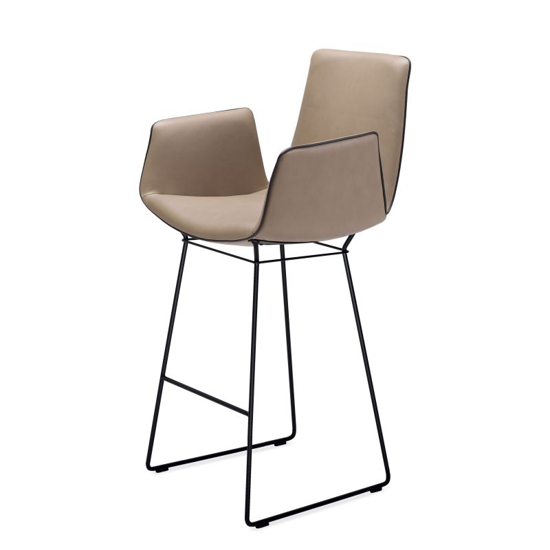 Amelie Counter Armchair high armrest Freifrau Manufaktur